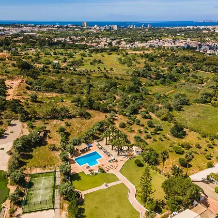 빌라 Quinta Castelhanas, Jardim Relvado, Piscina, Padel E Golf Privados!
