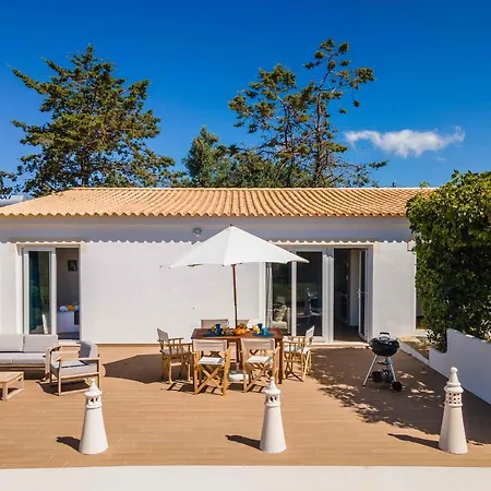 빌라 Quinta Castelhanas, Jardim Relvado, Piscina, Padel E Golf Privados!