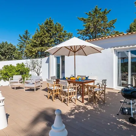 Quinta Castelhanas, Jardim Relvado, Piscina, Padel E Golf Privados! Portimao