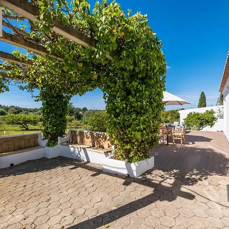 Quinta Castelhanas, Jardim Relvado, Piscina, Padel E Golf Privados! * Portimao