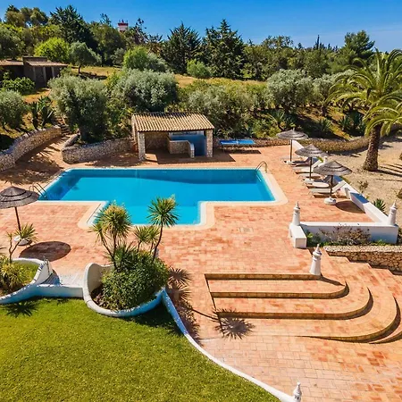 Villa Quinta Castelhanas, Jardim Relvado, Piscina, Padel E Golf Privados! Portimão